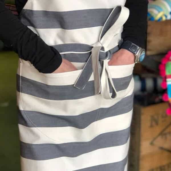 Hurling -apron closeup
