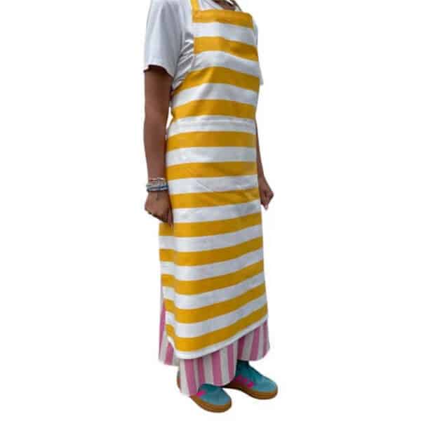 Shot Put Apron Side view